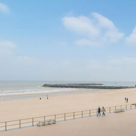 Apartment With View Ostend