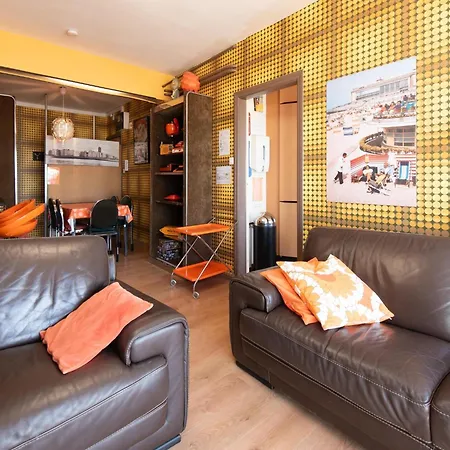 Apartment With View *