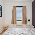 In With Sea Views Apartment