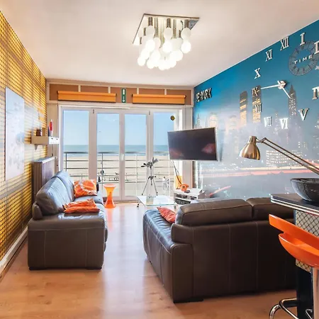 Apartment In With Sea Views